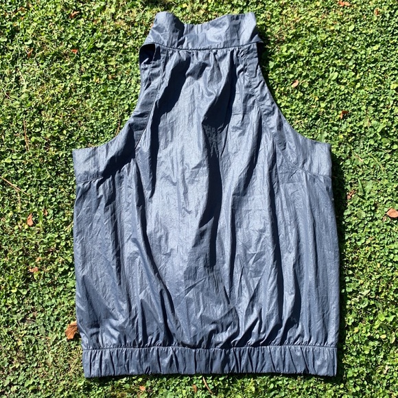 GapBody Fit Nylon Dusty Blue Colored Athletic Vest - Picture 2 of 8